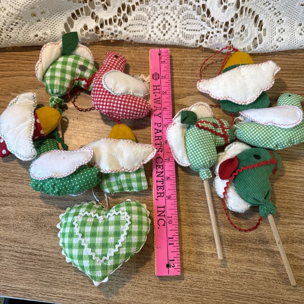 Lot Of 10 Vintage Hand Made Christmas Tree Ornaments Fabric Stuffed Figurines